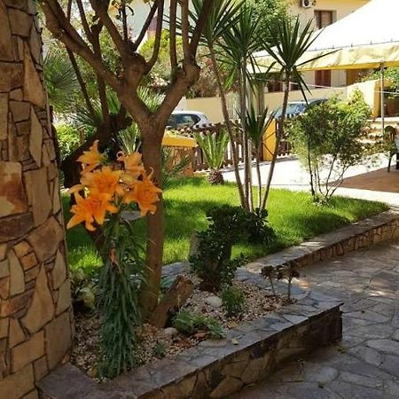 Ferienwohnung Le Due Palme Angelo La Caletta Exterior foto